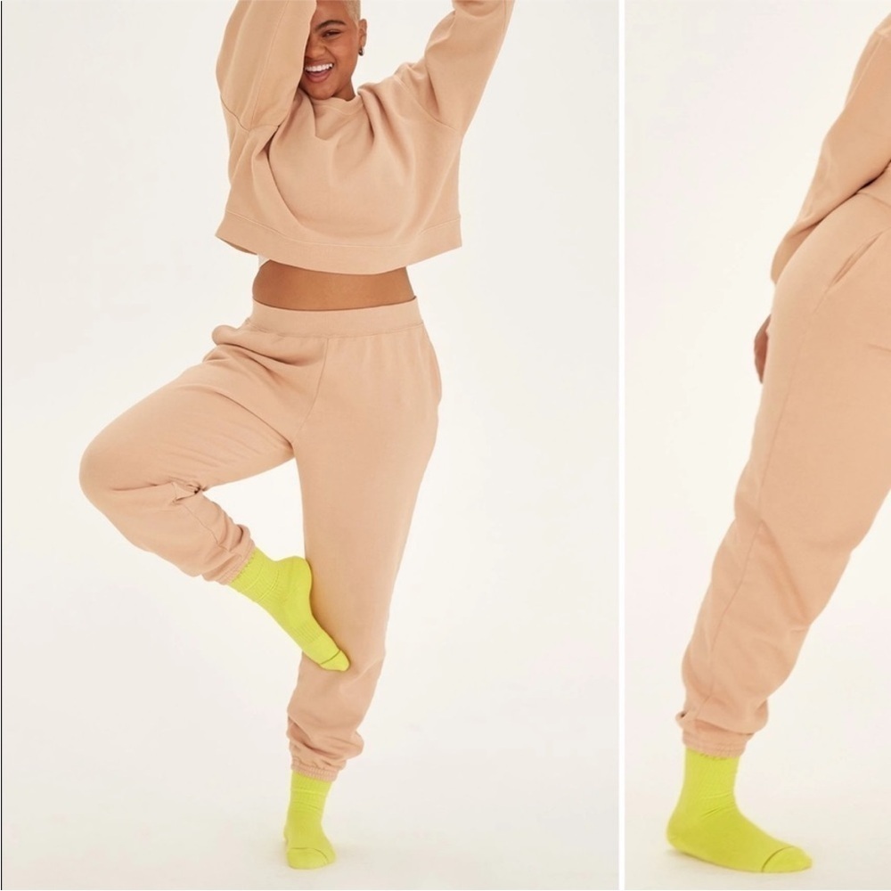 Girlfriend Collective Canyon Jogger Sweatpants size M NWOT athleisure lounge